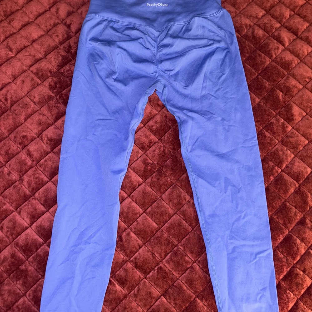 Perky Peach Blue Leggings